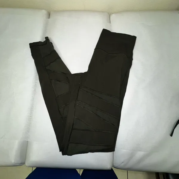 Lululemon Wunder Under Pant (Hi-Rise) *Tech Mesh 28" Dark Olive size 8 - Image 3