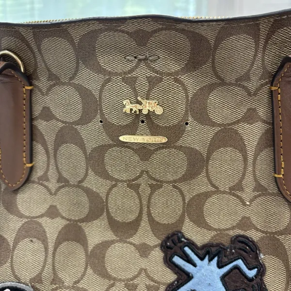 Coach x Keith Haring Purse Avenue Carryall in Signature Canvas Patches - Image 3