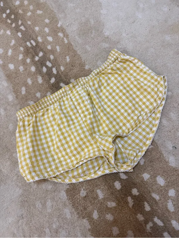 Anthropologie Yellow White Gingham Smocked Waist Pull-On Dolphin Hem Shorts S - Image 4