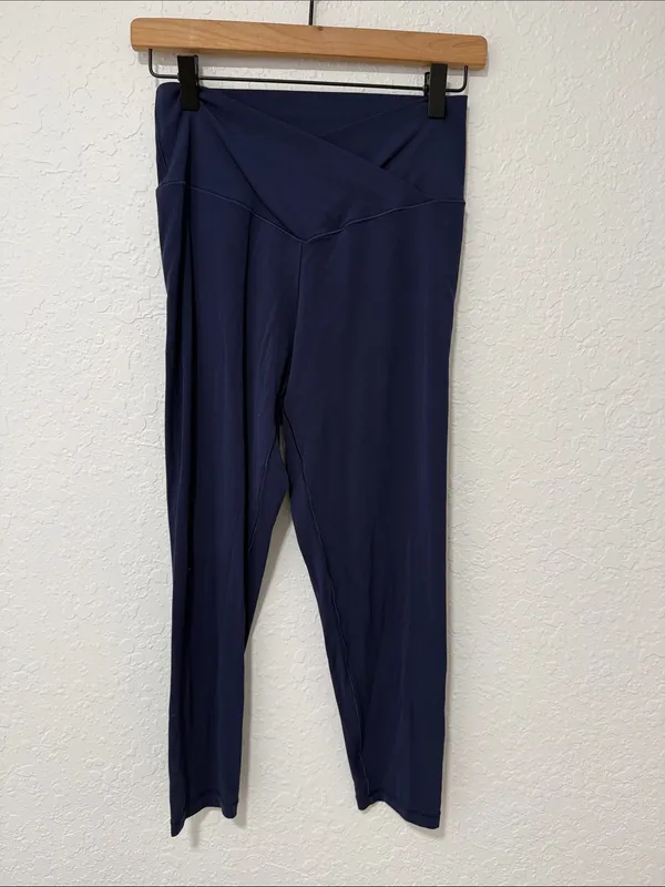 OFFLINE by AERIE Navy Blue Real Me Hi-Rise 7/8 Leggings - Image 2