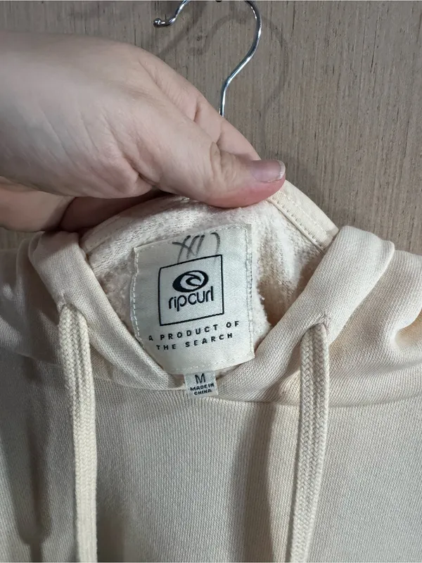 Rip Curl Cream Cropped Pullover Hoodie with Kangaroo Pocket Side Medium - Image 3