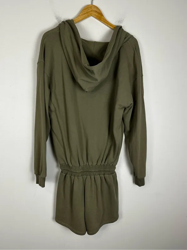 Natural Life Charlie V-Neck Hooded Cotton Green Pocket Romper Sz M - Image 8