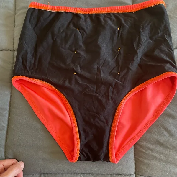 Coral high-waisted bikini bottoms with decorative gold buttons - Image 3