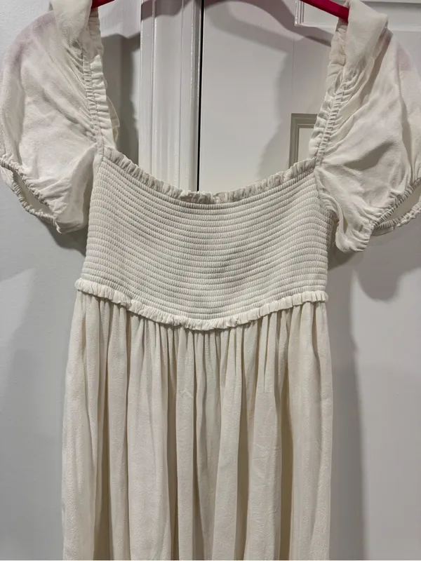 Ivory Puff-Sleeve Smocked Casual Dress - Image 2