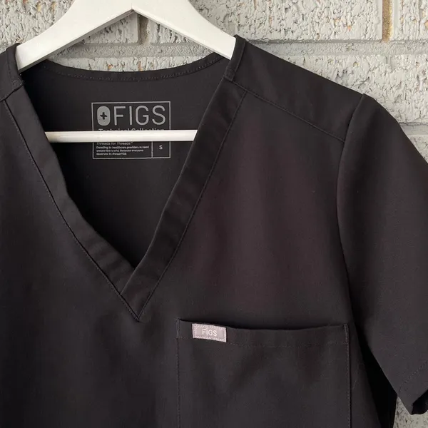 Figs Catarina One Pocket Scrub Top Black Size Small - Image 5