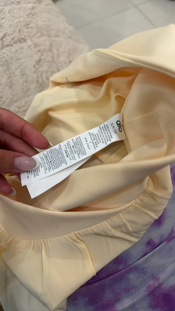 Shorts Alo candlelight yellow - Image 4