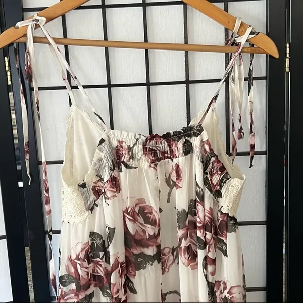 IJOAH Maxi Dress Small Floral Crochet Bodice Tie Strap White Boho D6A2492 - Image 9