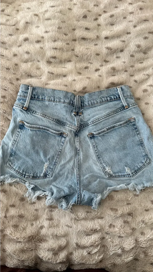 Good American Denim Shorts - Image 3
