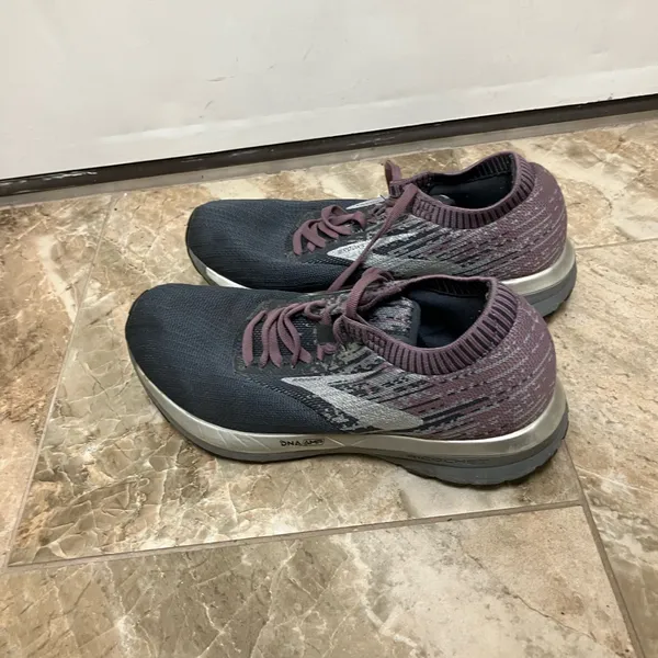 Brooks Ricochet Running Shoes - Image 2