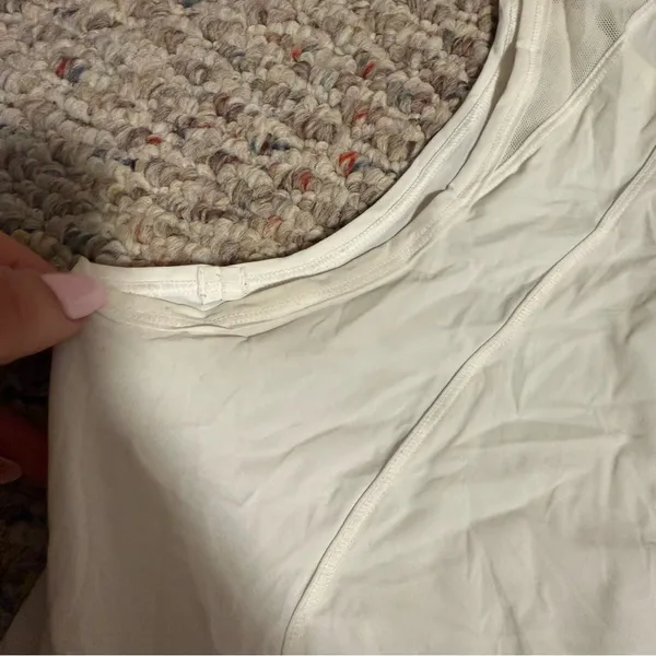Lululemon Sculpt Tank Top White- Size Medium - Image 7