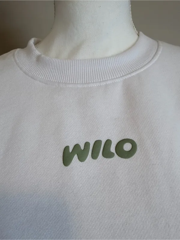 Wilo the Label wellness oversized Crewneck women's size small NWT - Image 7