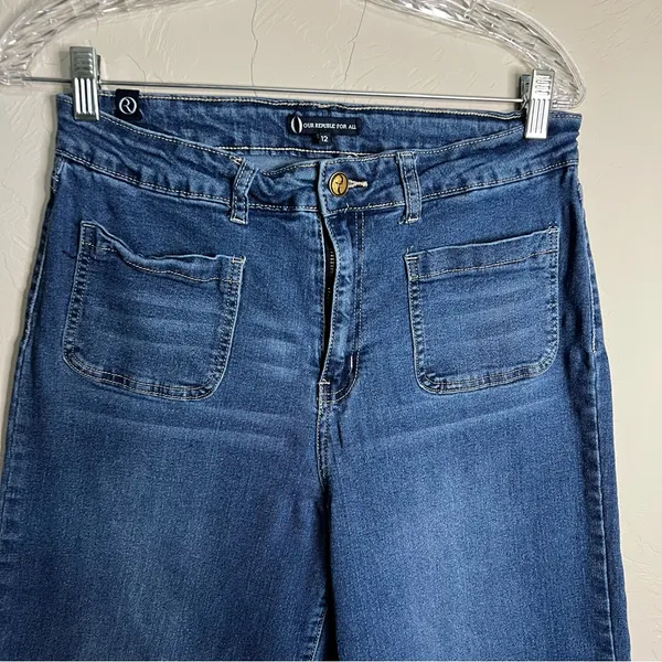 Our Republic For All Wide Leg Square Pocket Crip Capris‎ - Image 3