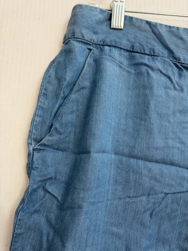 Crown& ivy Blue Linen-Blend Scalloped Hem Shorts - Image 2