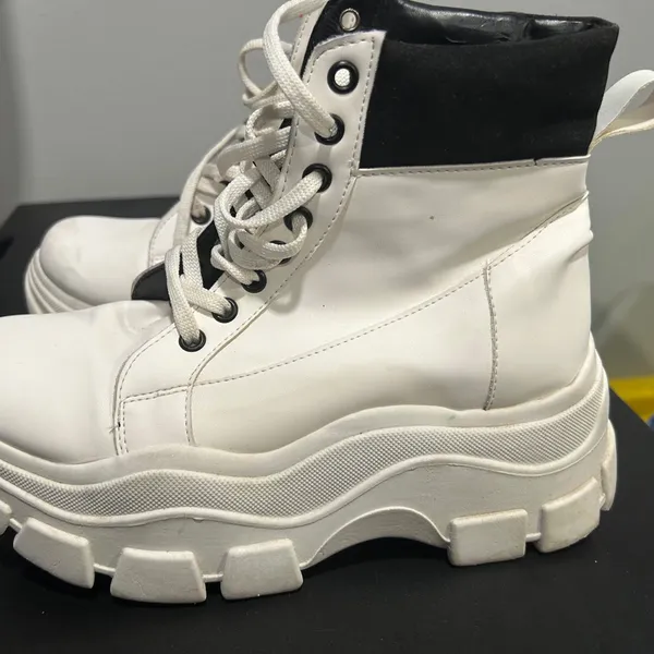 Mannarino White and Black Lace Up High-Top Boots - Image 6