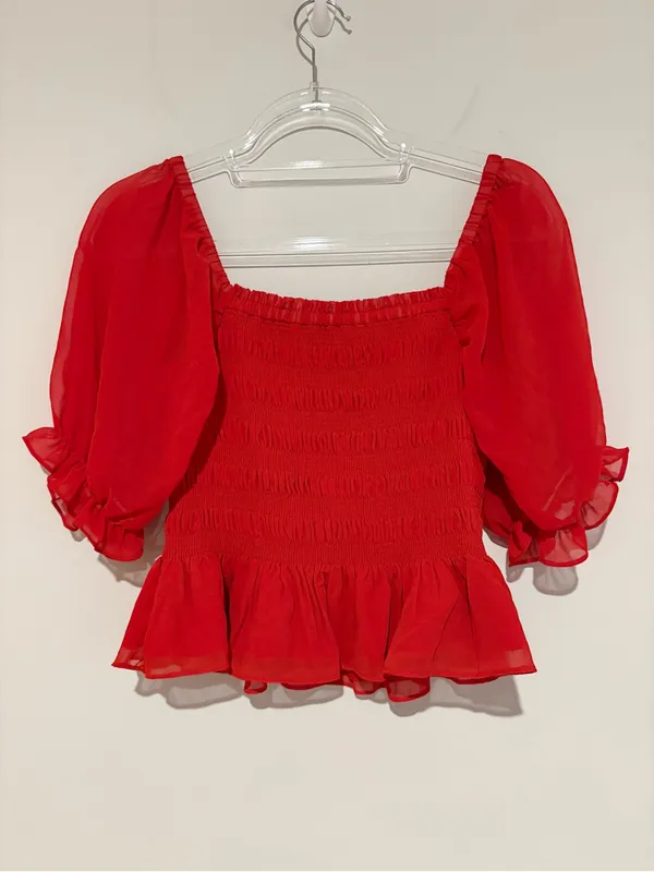 WAYF puff sleeve smocked crop‎ top red size medium - Image 2