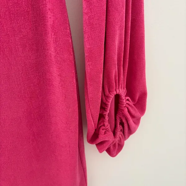 lucy in the sky shantelle dress in hot pink - Image 3