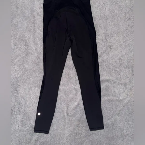 LULULEMON Everlux and Mesh Super-High-Rise Training Tight 25” size 8 - Image 3
