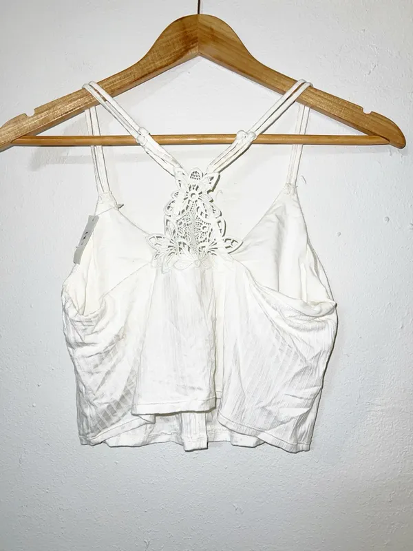 Aerie women’s White Lace-Back floral Cropped built in bra double strap Cami - Image 7