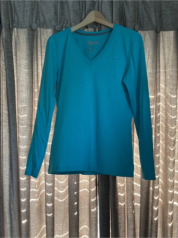 Nike Dri Fit Regular Fit Teal V-Neck Long Sleeve Athletic Top Size Medium - Image 3