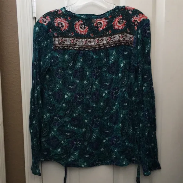 FINAL MARKDOWN Ladies billabong top Small - Image 7