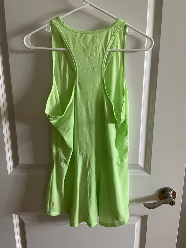 Lucy tech sleeveless workout top - size large  - Image 3