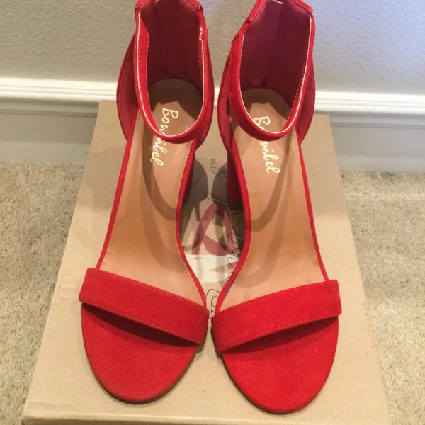 Bonnibel NEW Red Faux Suede Block/Chuck Heels Shoes - Size 6 - Image 7