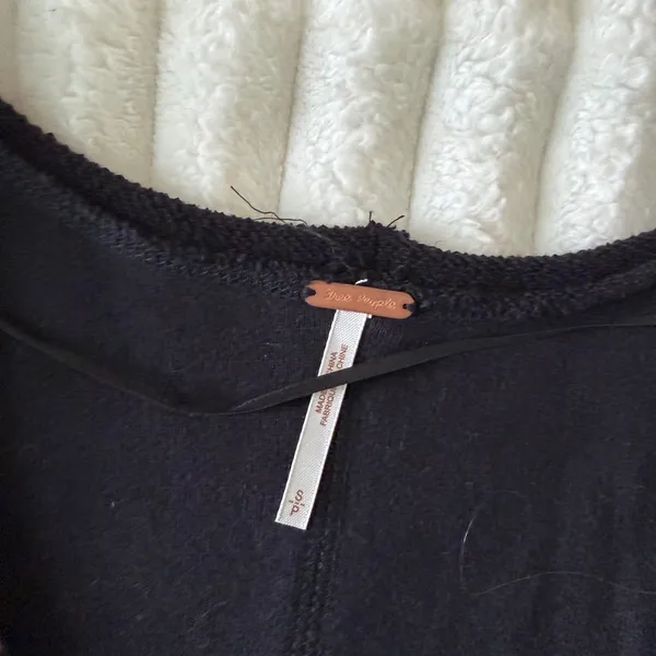Free People Black and Cream Diamond Crop Top sweater - Image 3