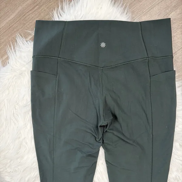 Athleta salutation stash pocket II serene 7/8 leggings - Image 7