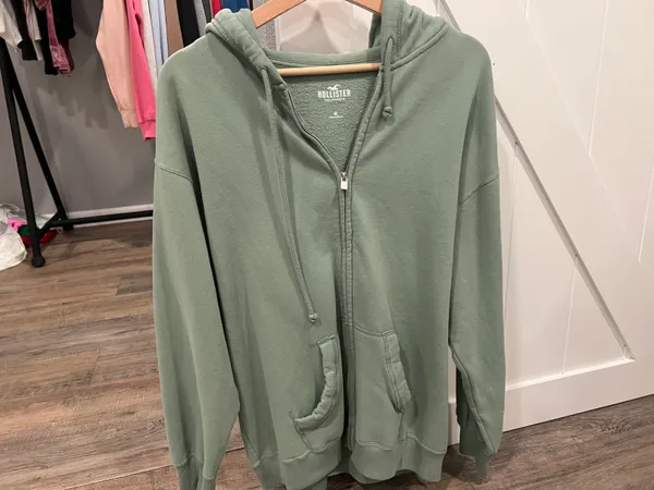 Hollister zip up - Image 6