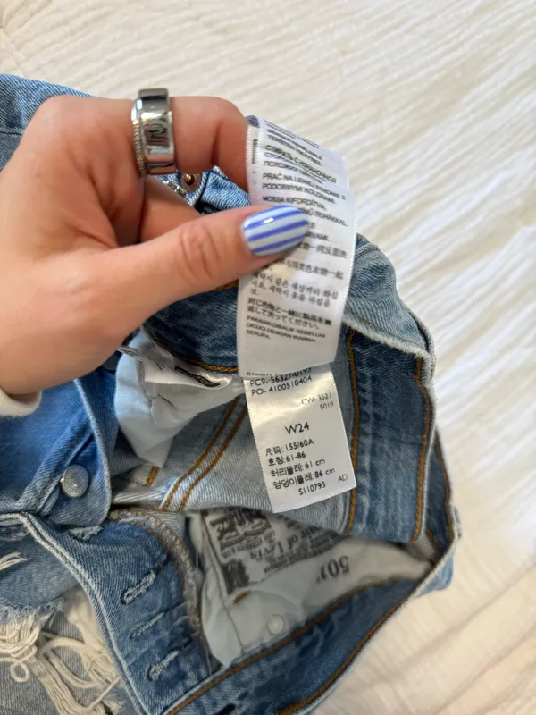 Levi’s Shorts - Image 3