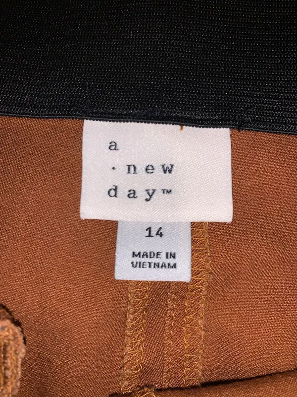 Cropped Orange Dress Pants - Image 4