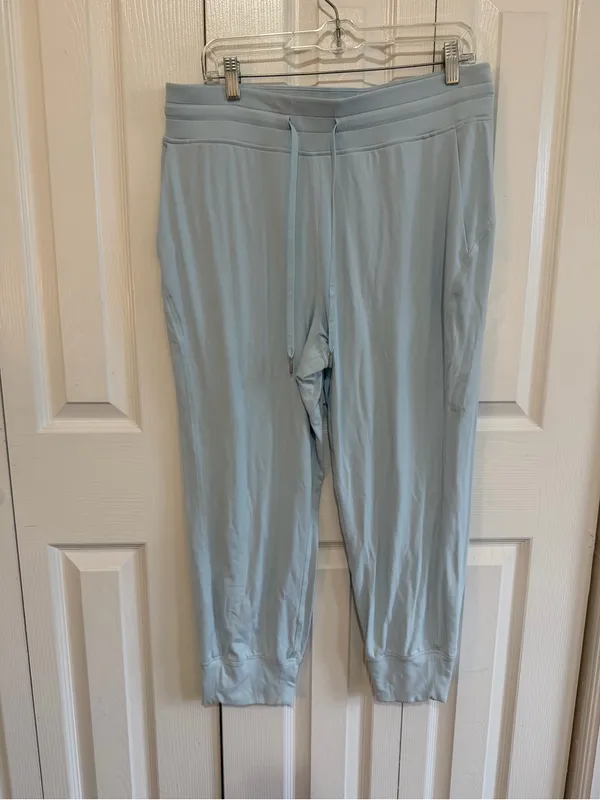 Lululemon Ready to Rulu High-Rise Cropped Jogger Powder Blue Size 12 - Image 5