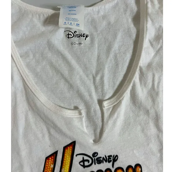 Disney White ‘Hannah Montana’ Y2K Graphic Tank Crop Top T-Shirt Tee Size S 🎤✨ - Image 4
