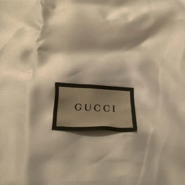 Preloved Gucci‎ dustbag. About 14x8.5 inches - Image 6