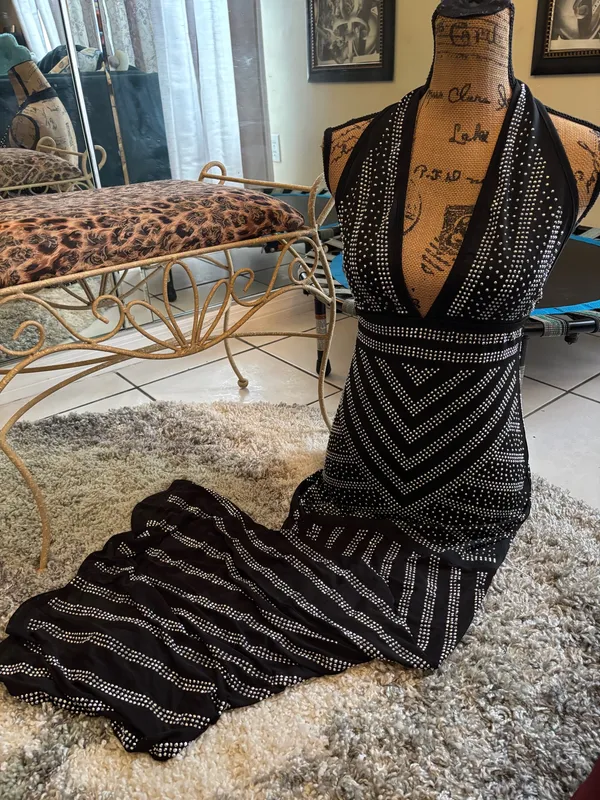 Gorgeous dress size M. Black Size M - Image 4