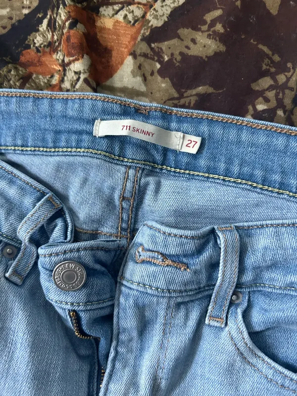 Levi’s Skinny - Image 4