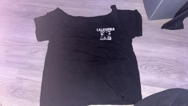 Off-The-Shoulder Aeropostale Top Black California - Image 3