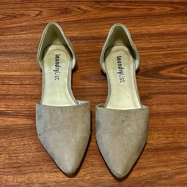 Laundry List Taupe Flats Faux Suede Size 7.5 - Image 2