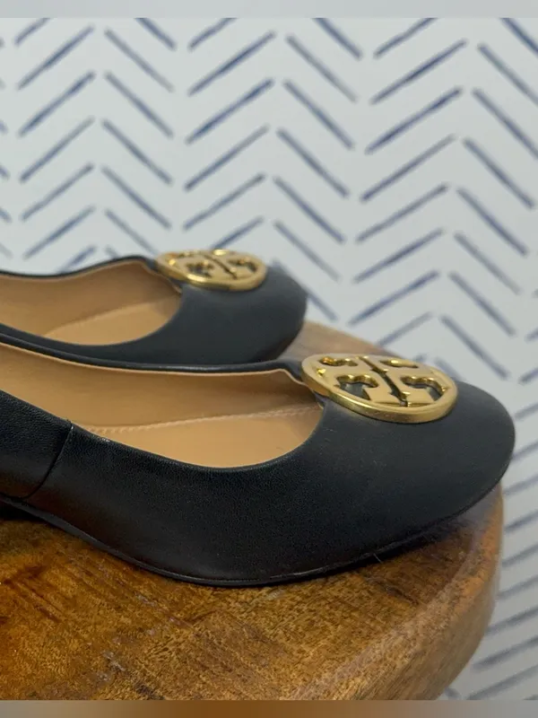Tory Burch Black Leather Block Heel Pumps Gold Logo Medallion Excellent Size 8.5 - Image 11