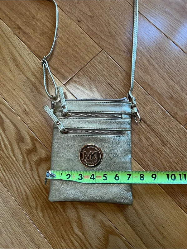 Michael Kors Metallic Gold Crossbody Bag - Image 6