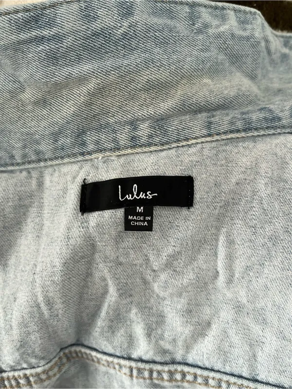 Lulus Denim Jacket Womens Medium Light Wash Oversized Trucker Jean Jacket - Image 13