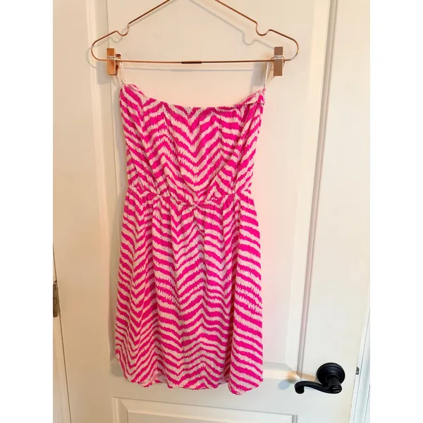 Lilly Pulitzer Strapless Dress Womens Medium Pink Chevron Ikat 82490‎ Mini Beach - Image 9