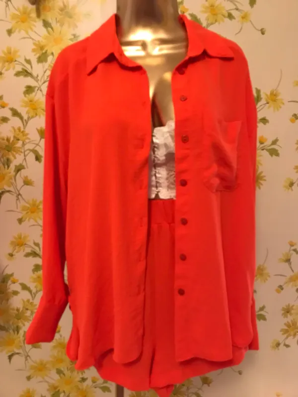 NWOT 2 Piece orange Outfit Shorts set size M - Image 3