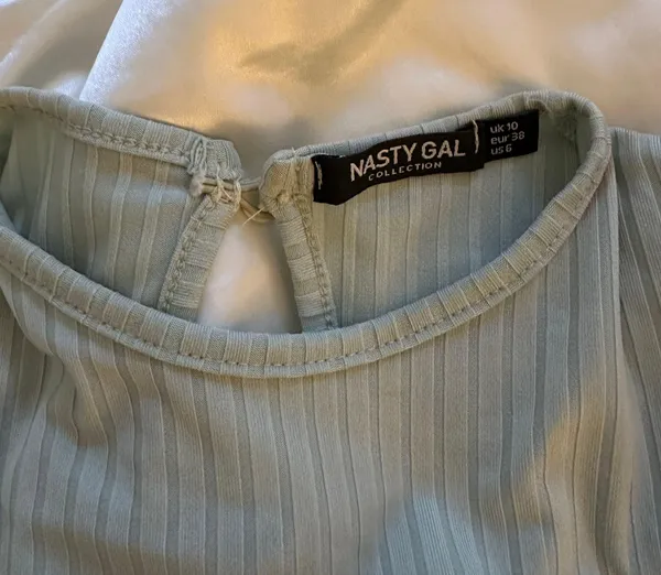 Nasty Gal Flare Sleeve Crop Top - Image 3