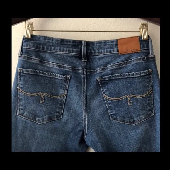 Lucky Brand bootcut jeans - Image 2