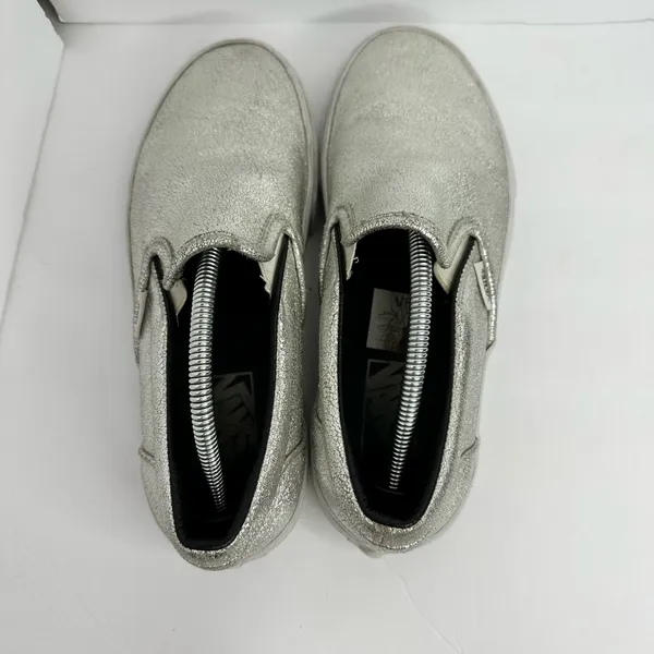 Vans Unisex size 7.5 Womens 6 Mens Metallic Silver Slip On Skate Sneaker Shoe - Image 8