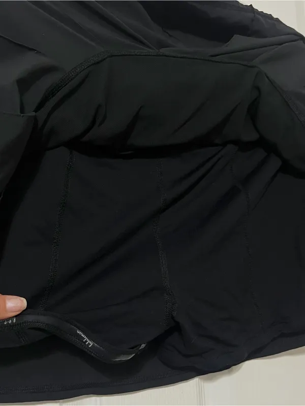 Lululemon Run Pace Setter Skirt Black Size 8 - Image 4