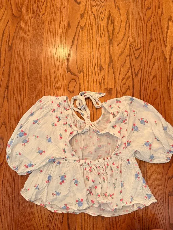 Free People floral blouse with tie back - Image 2