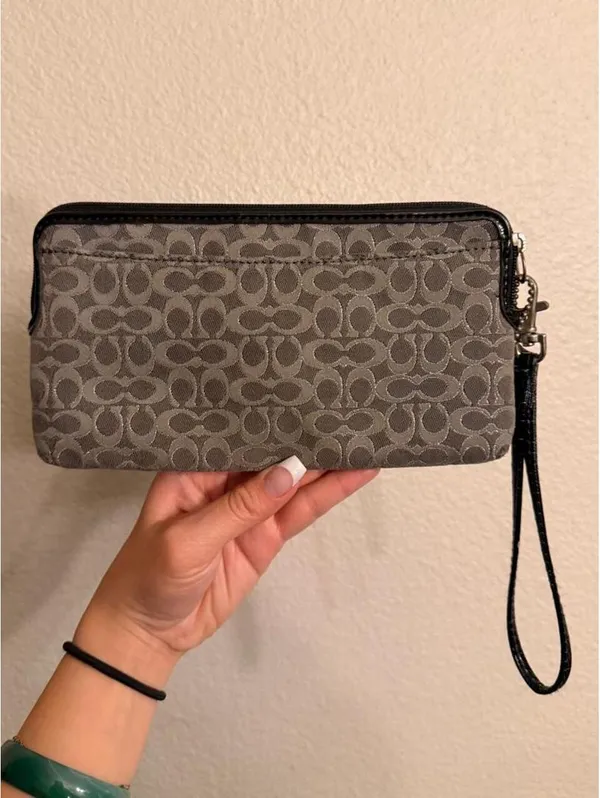Vintage Black and Gray Coach Wristlet Wallet with Leather Bow - Image 2