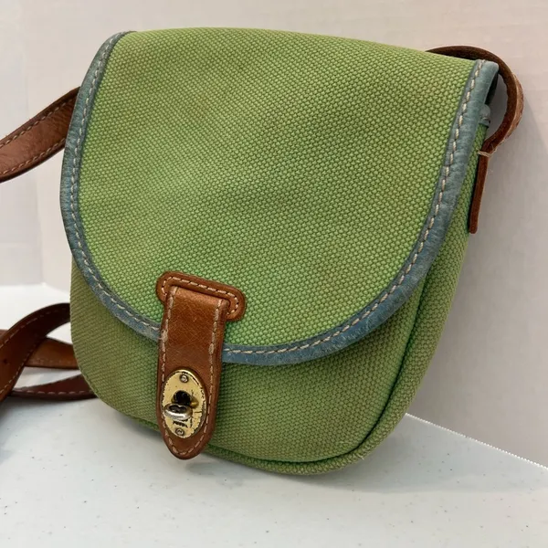 Fossil Austin Flap Bag Messenger Green Leather Adjustable Crossbody - Image 3